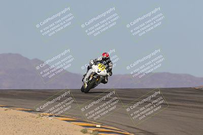 media/Oct-08-2023-CVMA (Sun) [[dbfe88ae3c]]/Race 3 Amateur Supersport Middleweight/